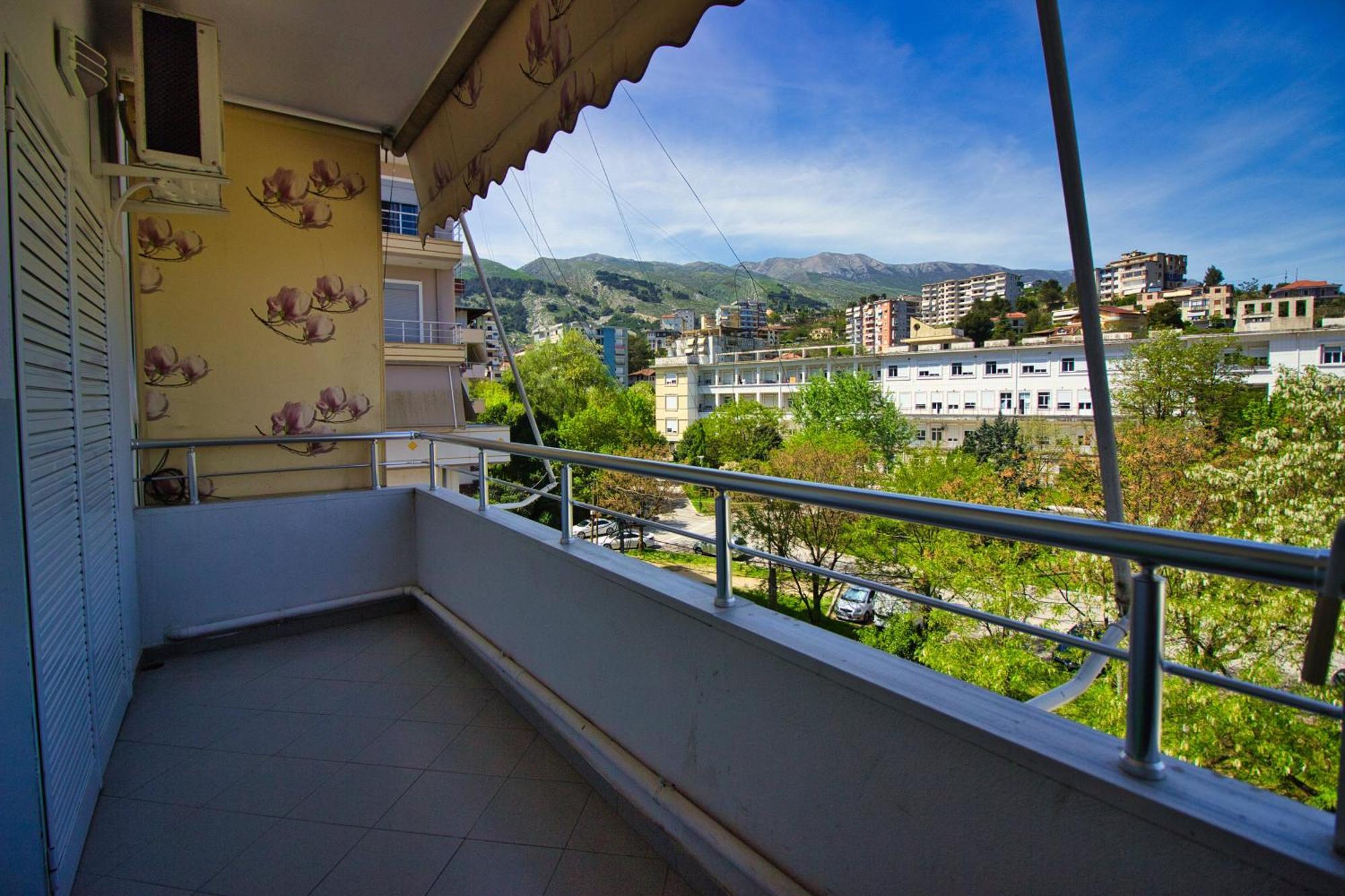 Apartament Duzgo Gjirokastër Exterior foto